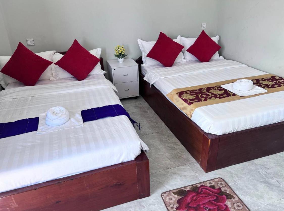 Kro Nhep Guesthouse Kampot Esterno foto